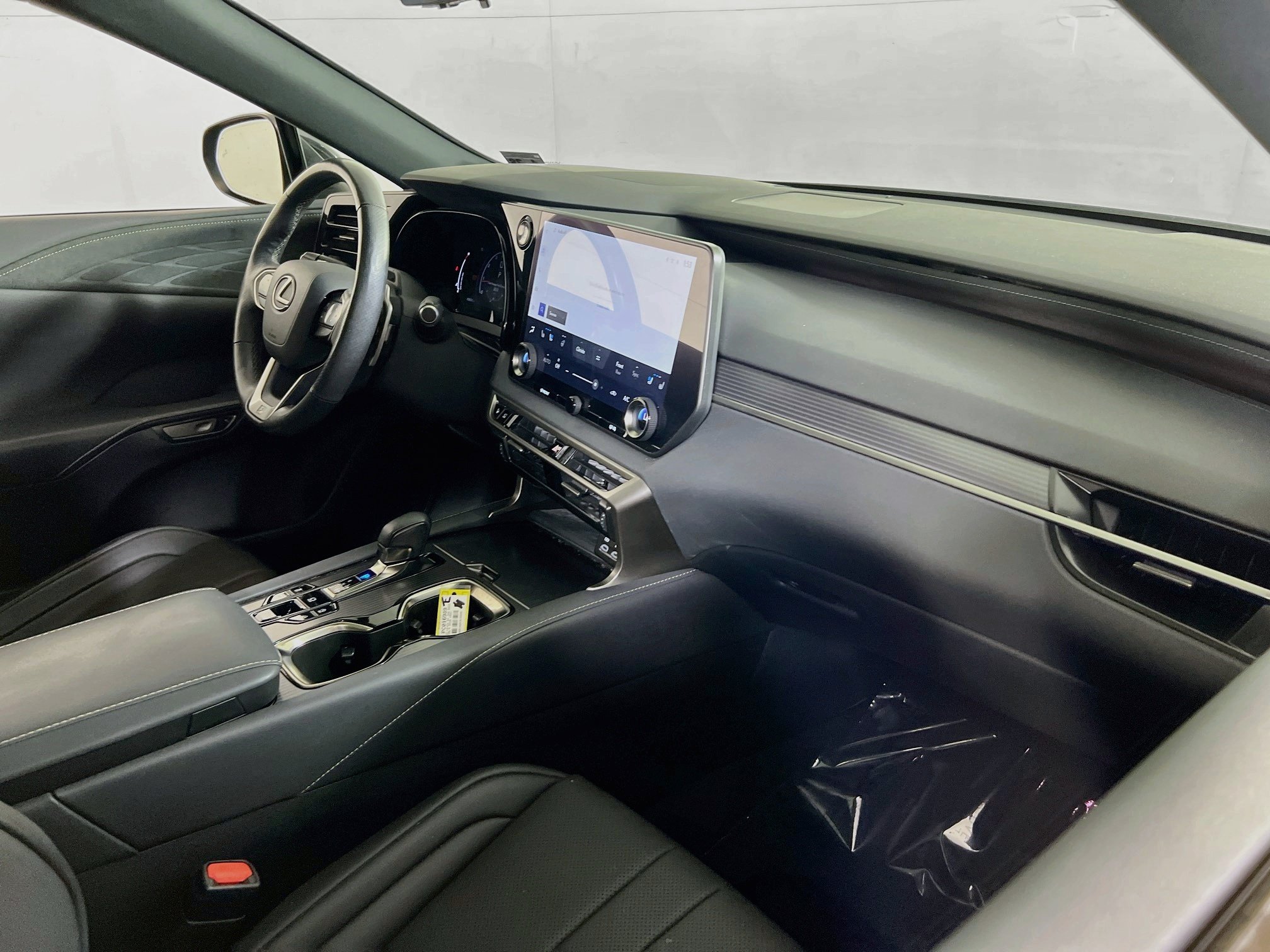 Used 2023 Lexus RX 350 F Sport w/ Accessory Package AWD/4WD image 28