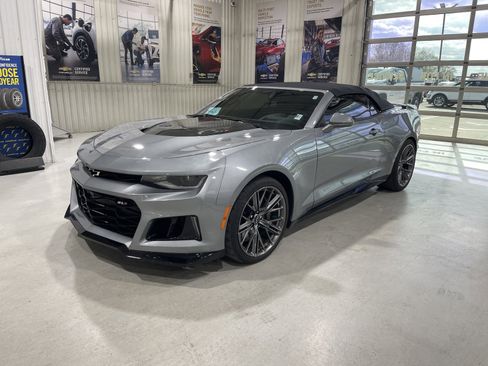 Used 2023 Chevrolet Camaro ZL1 RWD image 4