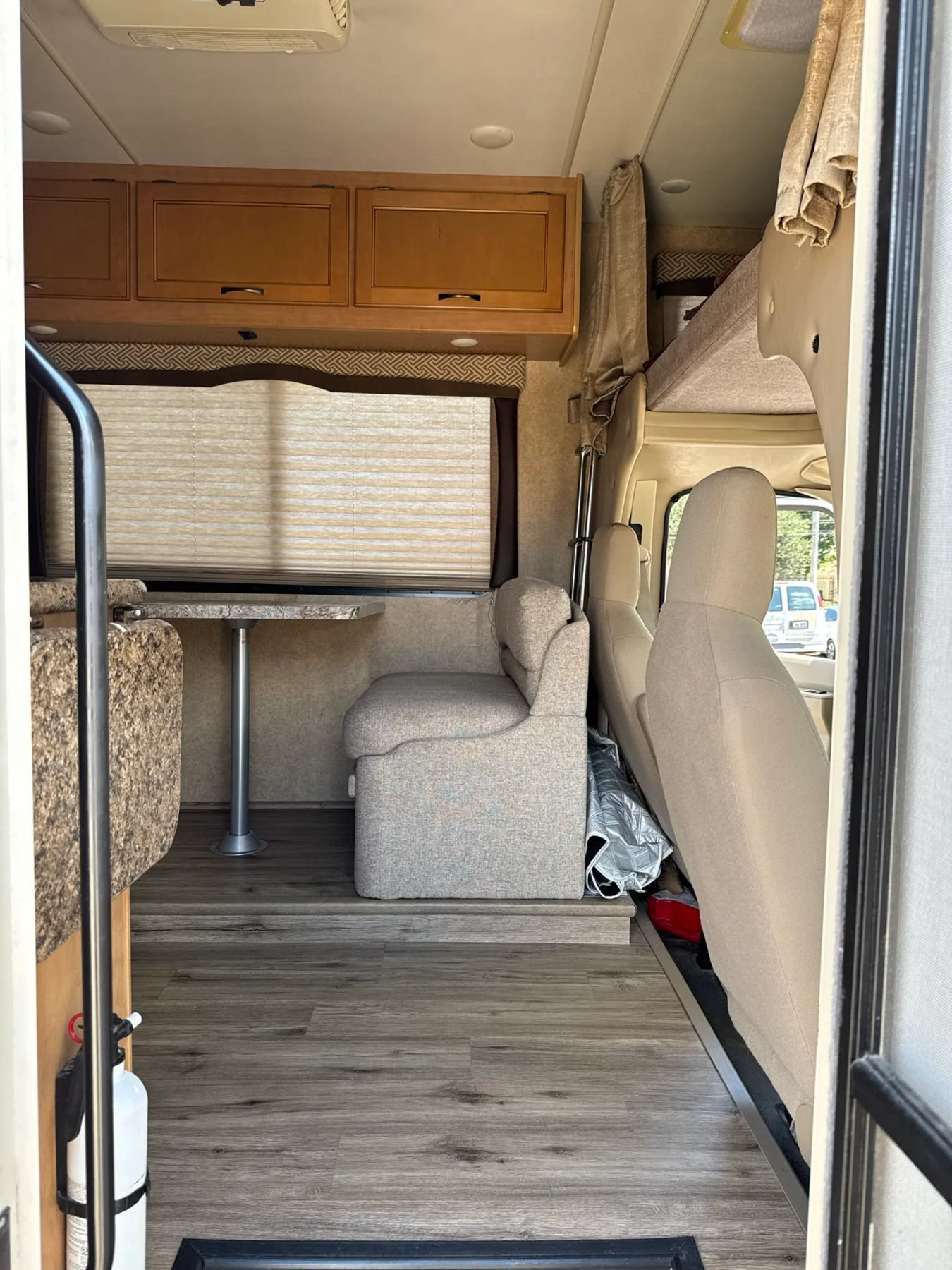Used 2017 Ford E-450 and Econoline 450 Super Duty w/ Motorhome Prep Package RWD image 35