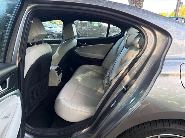 Used 2025 Genesis G70 2.5T RWD image 14