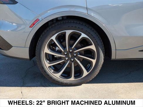 Used 2025 Lincoln Nautilus Black Label AWD/4WD image 9