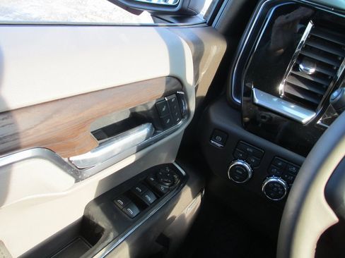 New 2026 GMC Sierra 1500 SLT w/ SLT Premium Plus Package image 15