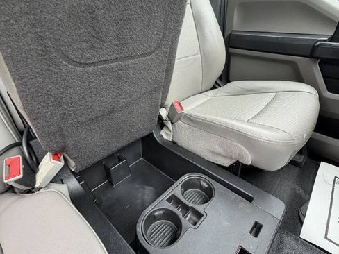 Used 2019 Ford F550 4x4 Regular Cab Super Duty image 32