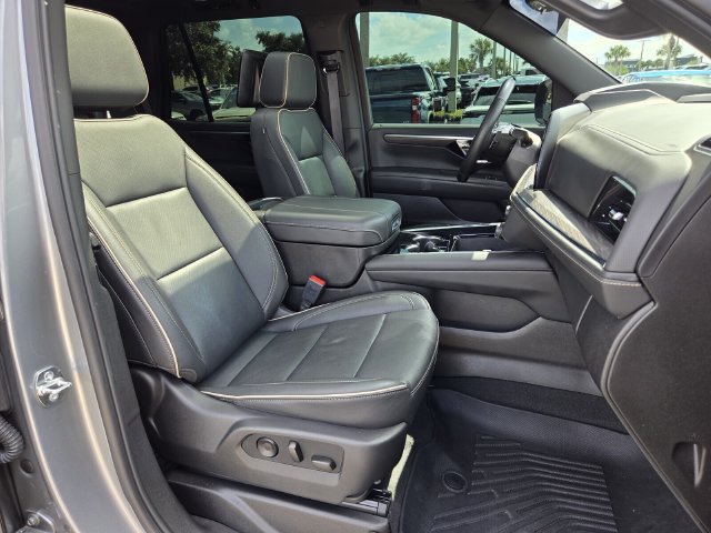 Certified 2025 Chevrolet Tahoe Premier RWD image 17