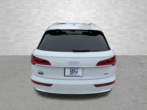 Used 2023 Audi Q5 2.0T Premium image 3