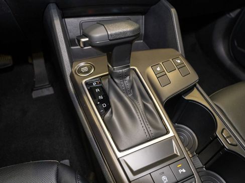 New 2026 Kia Sportage EX image 13