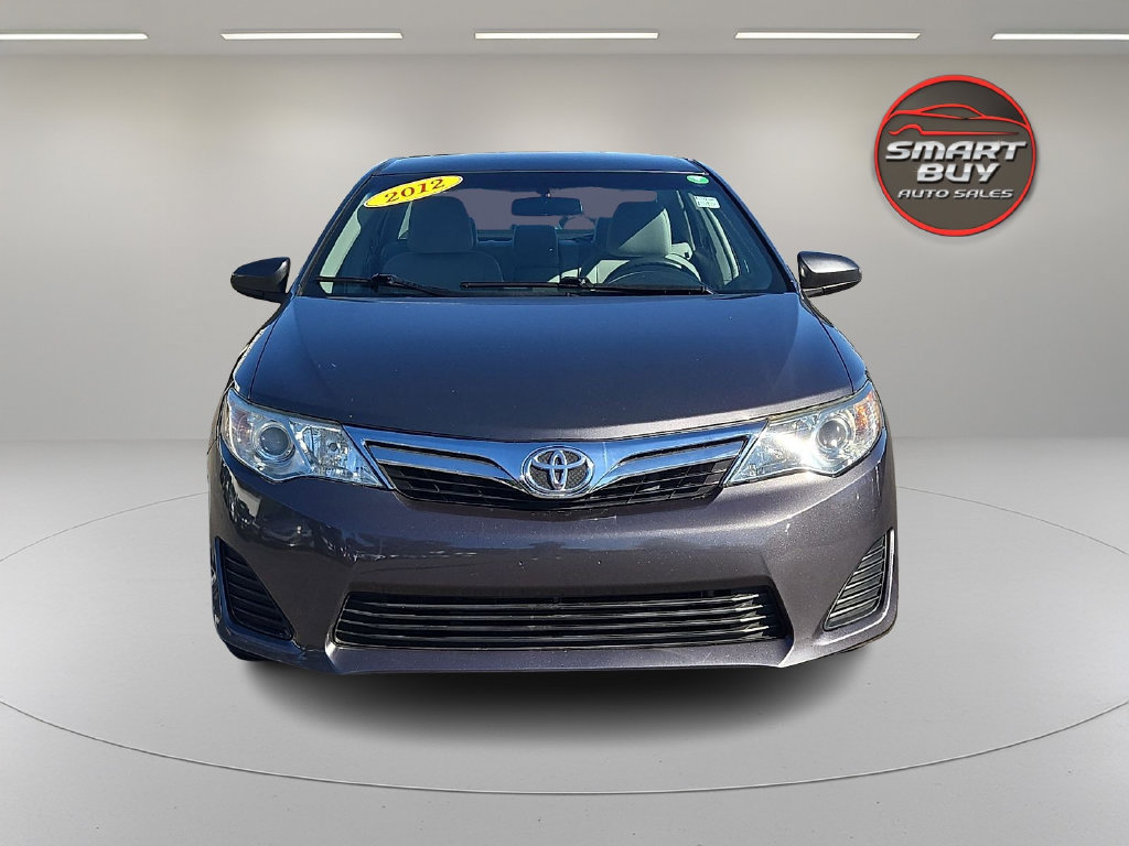 Used 2012 Toyota Camry LE FWD image 3