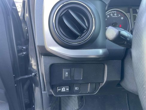 Used 2022 Toyota Tacoma SR5 image 30