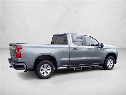 Used 2020 Chevrolet Silverado 1500 LT w/ Trailering Package AWD/4WD image 4