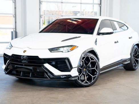 Used 2024 Lamborghini Urus Performante image 2