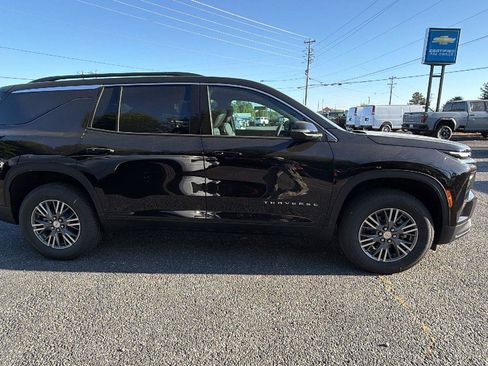 New 2026 Chevrolet Traverse LT image 4