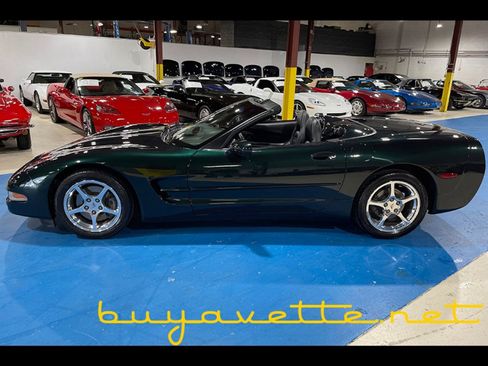 Used 2001 Chevrolet Corvette Convertible w/ Preferred Equipment Group2 RWD image 8