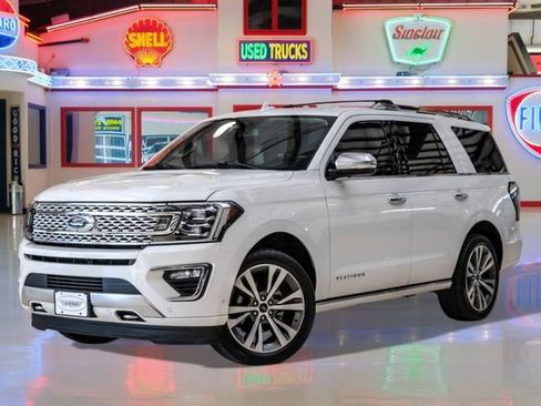 Used 2021 Ford Expedition Platinum image 2