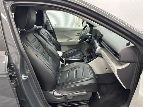Used 2024 Hyundai Kona SEL w/ Convenience Package FWD image 14