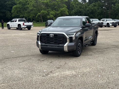 New 2026 Toyota Tundra SR5 AWD/4WD image 7