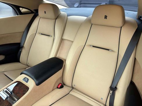 Used 2014 Rolls-Royce Wraith image 30
