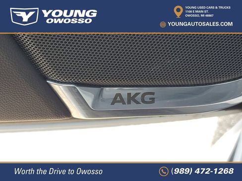 Certified 2024 Cadillac Escalade ESV Premium Luxury w/ LPO, Floor Liner Package AWD/4WD image 26