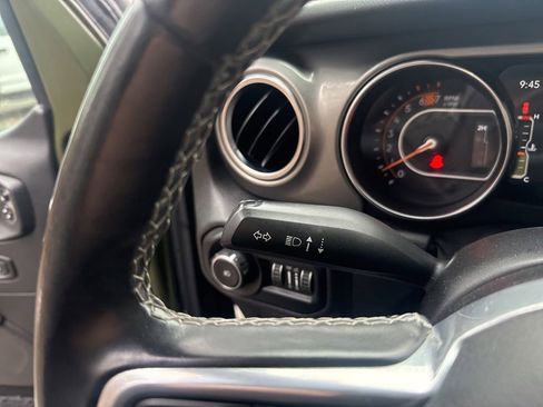 Used 2021 Jeep Wrangler Unlimited Sahara w/ Uconnect 4C Nav & Sound Group image 21