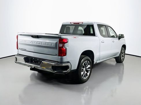 Used 2024 Chevrolet Silverado 1500 LT AWD/4WD image 5