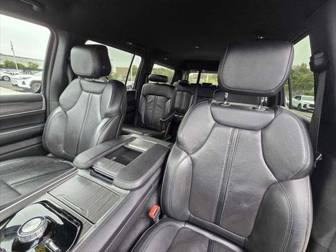 Used 2024 Jeep Wagoneer Series II AWD/4WD image 22