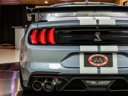 Used 2022 Ford Mustang Shelby GT500 w/ Carbon Fiber Track Pack RWD image 33