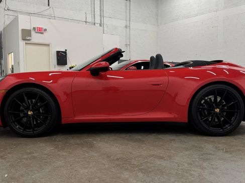 Used 2022 Porsche 911 Carrera image 35