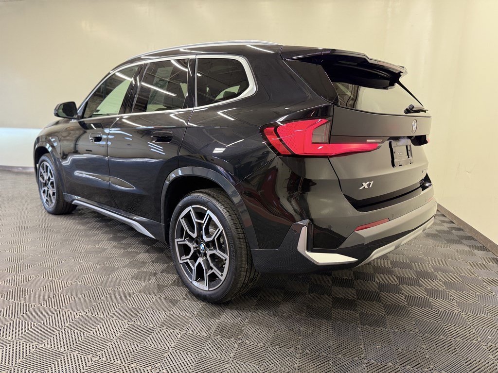 Used 2026 BMW X1 xDrive28i w/ Technology Package AWD/4WD image 2