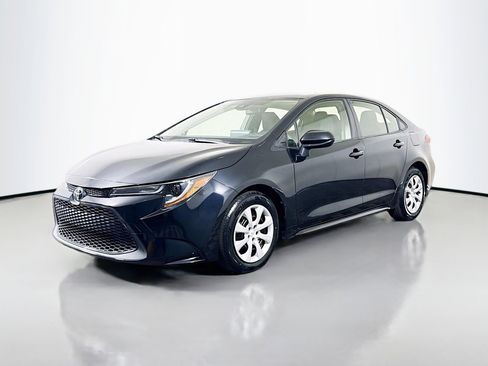 Used 2022 Toyota Corolla LE FWD image 4