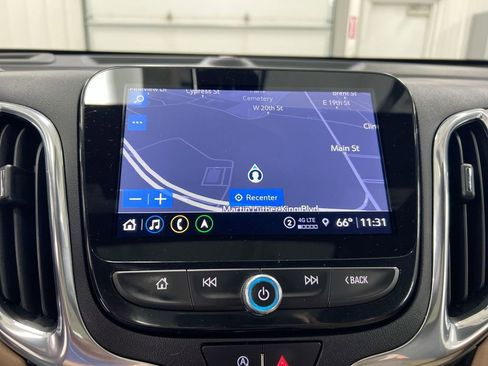 Used 2022 Chevrolet Equinox Premier AWD/4WD image 10