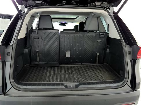 Used 2024 Toyota Grand Highlander AWD image 17