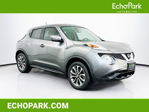 Used 2017 Nissan Juke SV w/ Technology Package AWD/4WD image 1