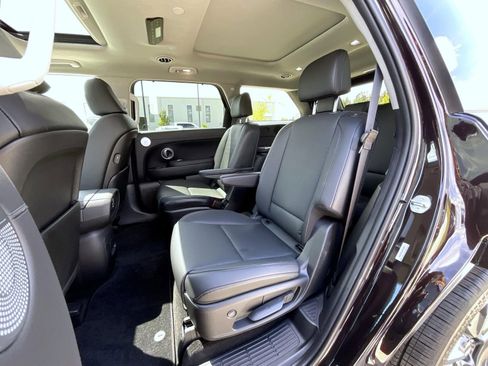 Certified 2026 Hyundai Palisade Limited AWD/4WD image 19