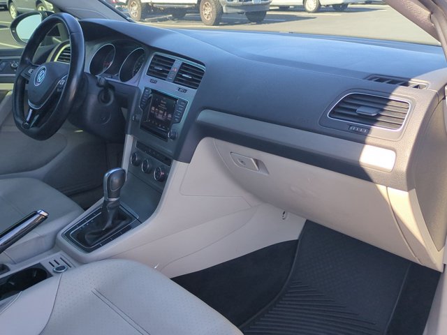 Used 2015 Volkswagen Golf TDI S FWD image 20