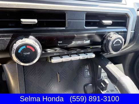Used 2024 Toyota Tacoma SR5 AWD/4WD image 18