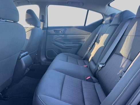 Used 2025 Nissan Altima 2.5 SV w/ SV Special Edition Package FWD image 11