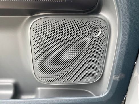 New 2025 Ford Maverick XLT w/ XLT Luxury Package image 19