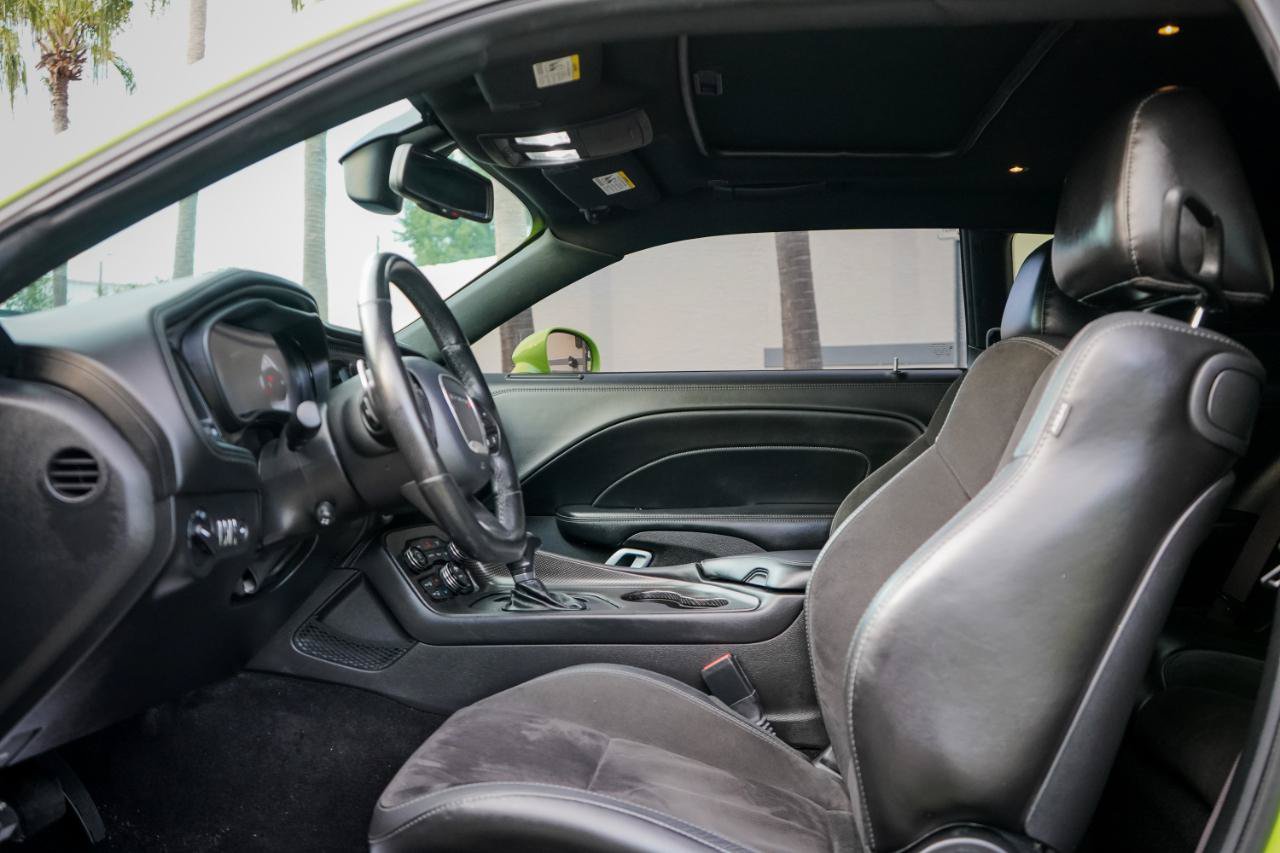 Used 2022 Dodge Challenger R/T Scat Pack RWD image 9