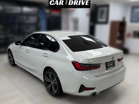 Used 2022 BMW 330i Sedan w/ Driving Assistance Package image 7