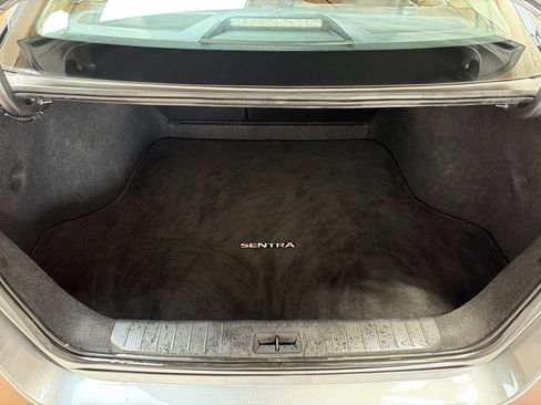 Used 2024 Nissan Sentra SV FWD image 13