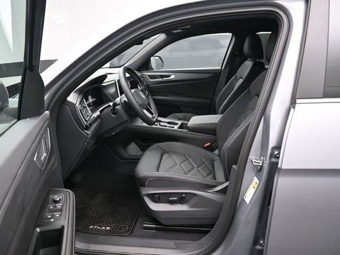 New 2026 Volkswagen Atlas Cross Sport SE AWD/4WD image 9