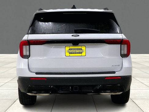 New 2026 Ford Explorer ST-Line w/ ST-Line Street Pack AWD/4WD image 4