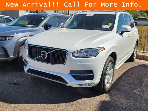 Used 2016 Volvo XC90 T5 Momentum AWD/4WD image 4