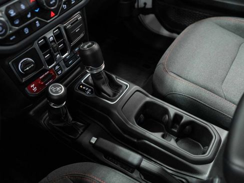 Used 2026 Jeep Wrangler Unlimited Rubicon w/ Safety Group AWD/4WD image 18