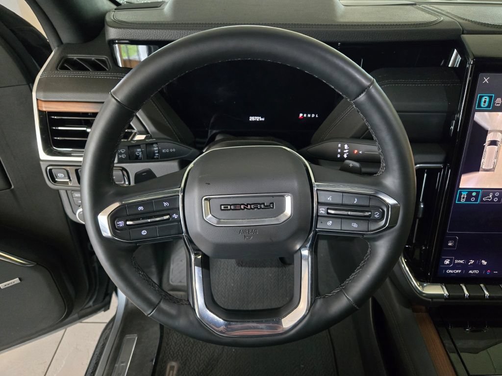 Used 2025 GMC Yukon Denali AWD/4WD image 30