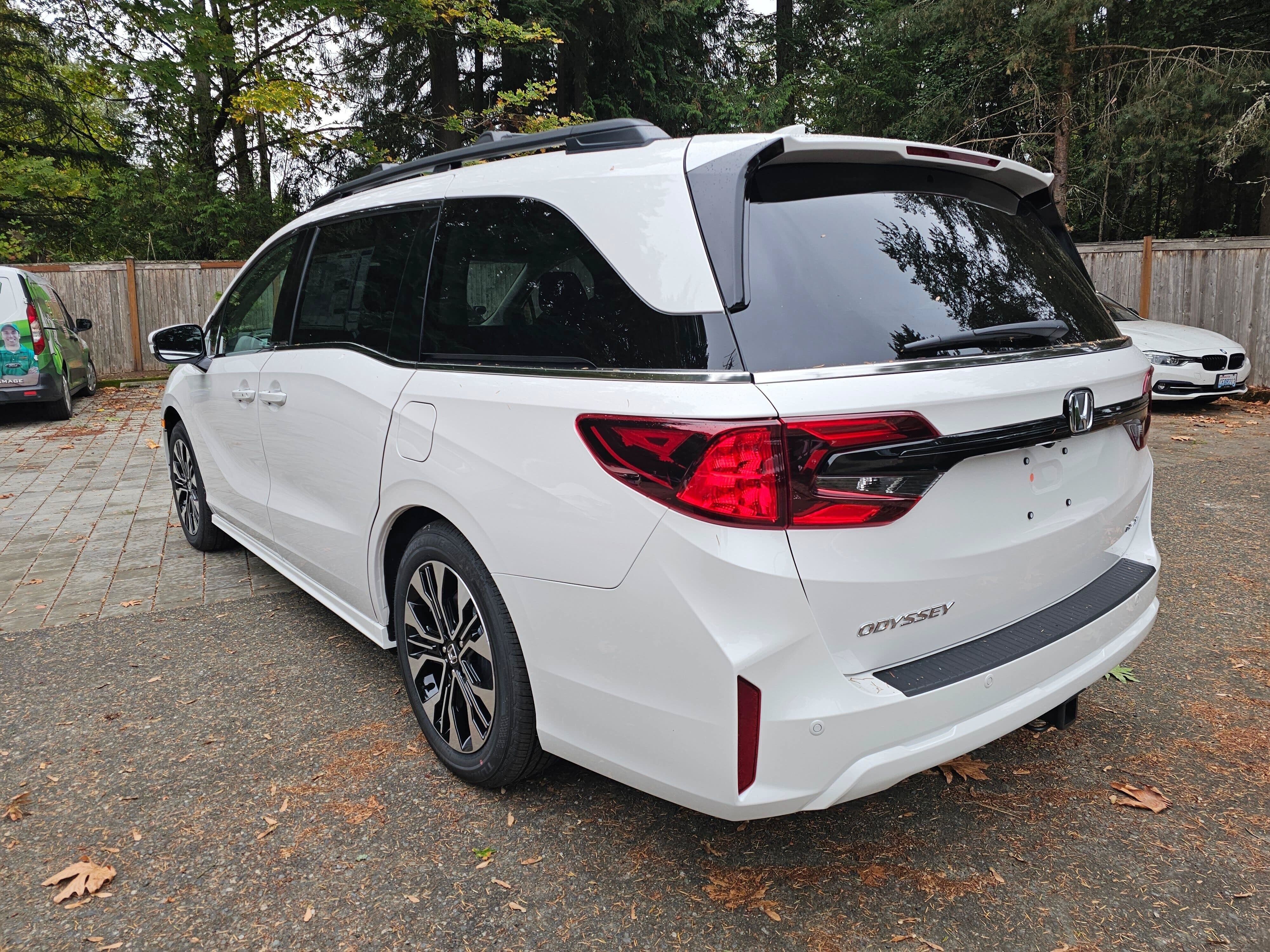 New 2026 Honda Odyssey Elite image 5