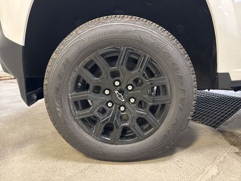 New 2026 Chevrolet Colorado W/T w/ WT Custom Package image 12