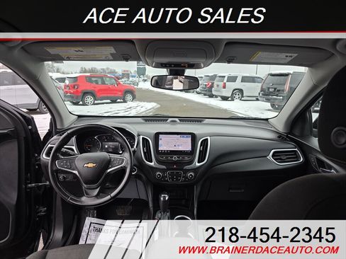Used 2019 Chevrolet Equinox LT image 16