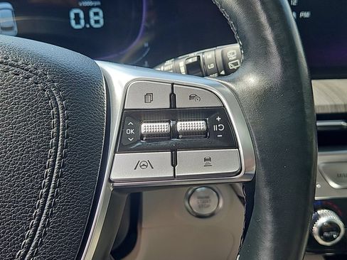 Certified 2023 Kia Telluride EX w/ EX Captain's Chair Package AWD/4WD image 26