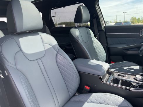 Used 2025 Kia Sorento SX Prestige image 35