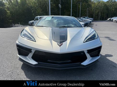 Used 2023 Chevrolet Corvette Stingray Premium Cpe w/ Z51 Performance Package image 4